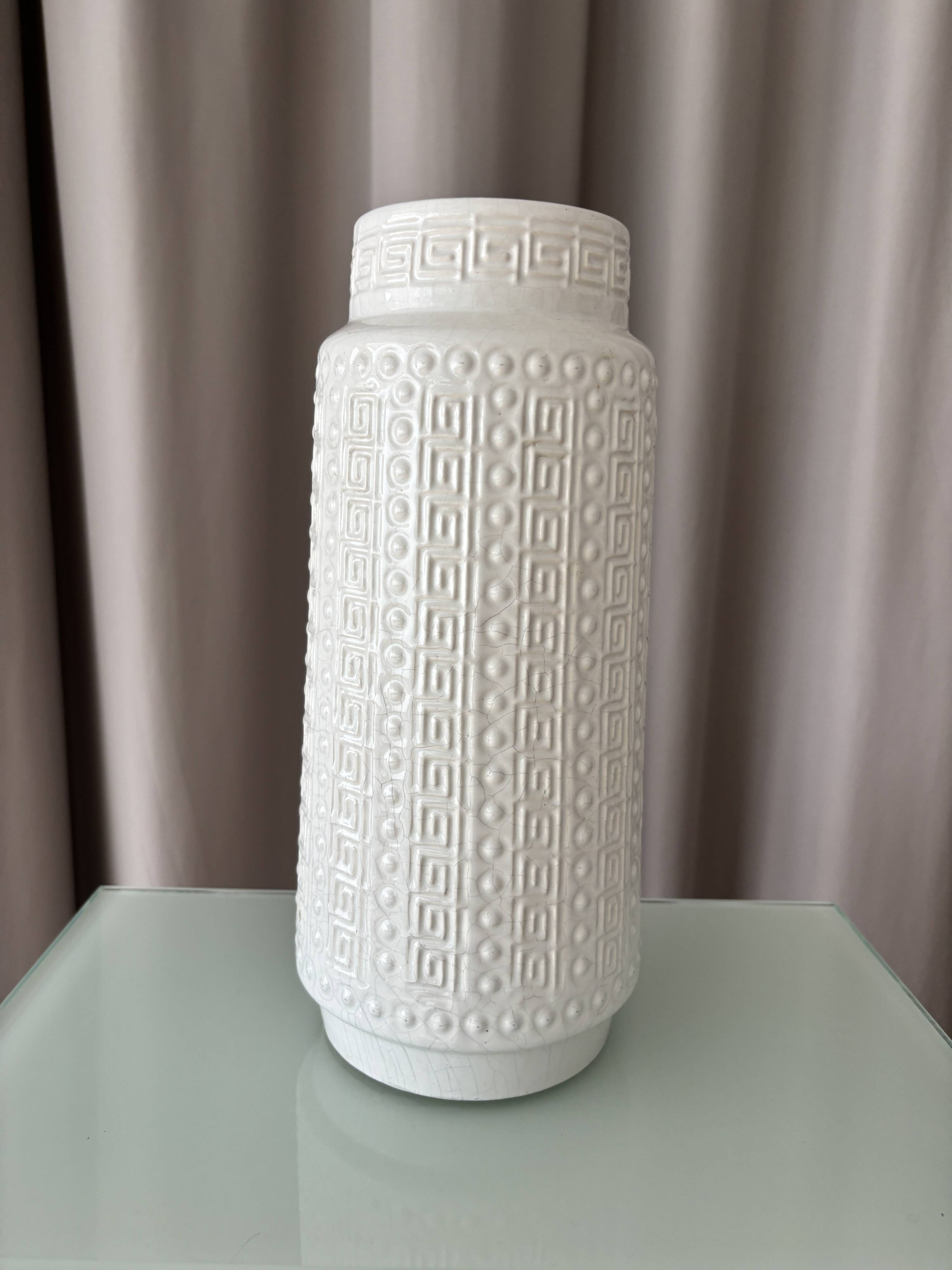Vintage Fat Lava large vase in white ceramic – Alfred Klein Keramik