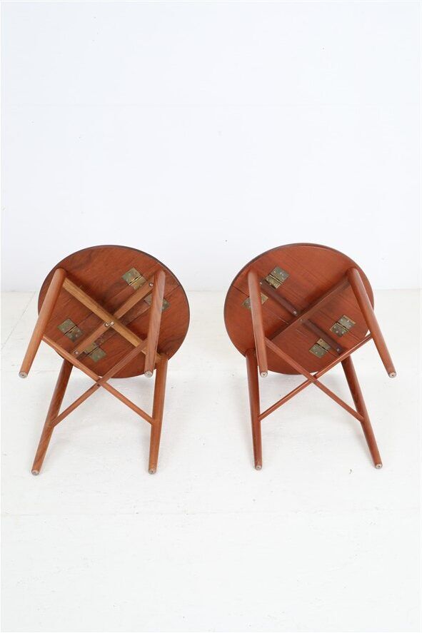 Set of 2 round mid-century teak side tables by Carlo Jensen for Poul Hundevad, 1960s, Danish modern design, foldable