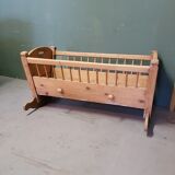 Late 19th century dutch pine wood rocking cradle