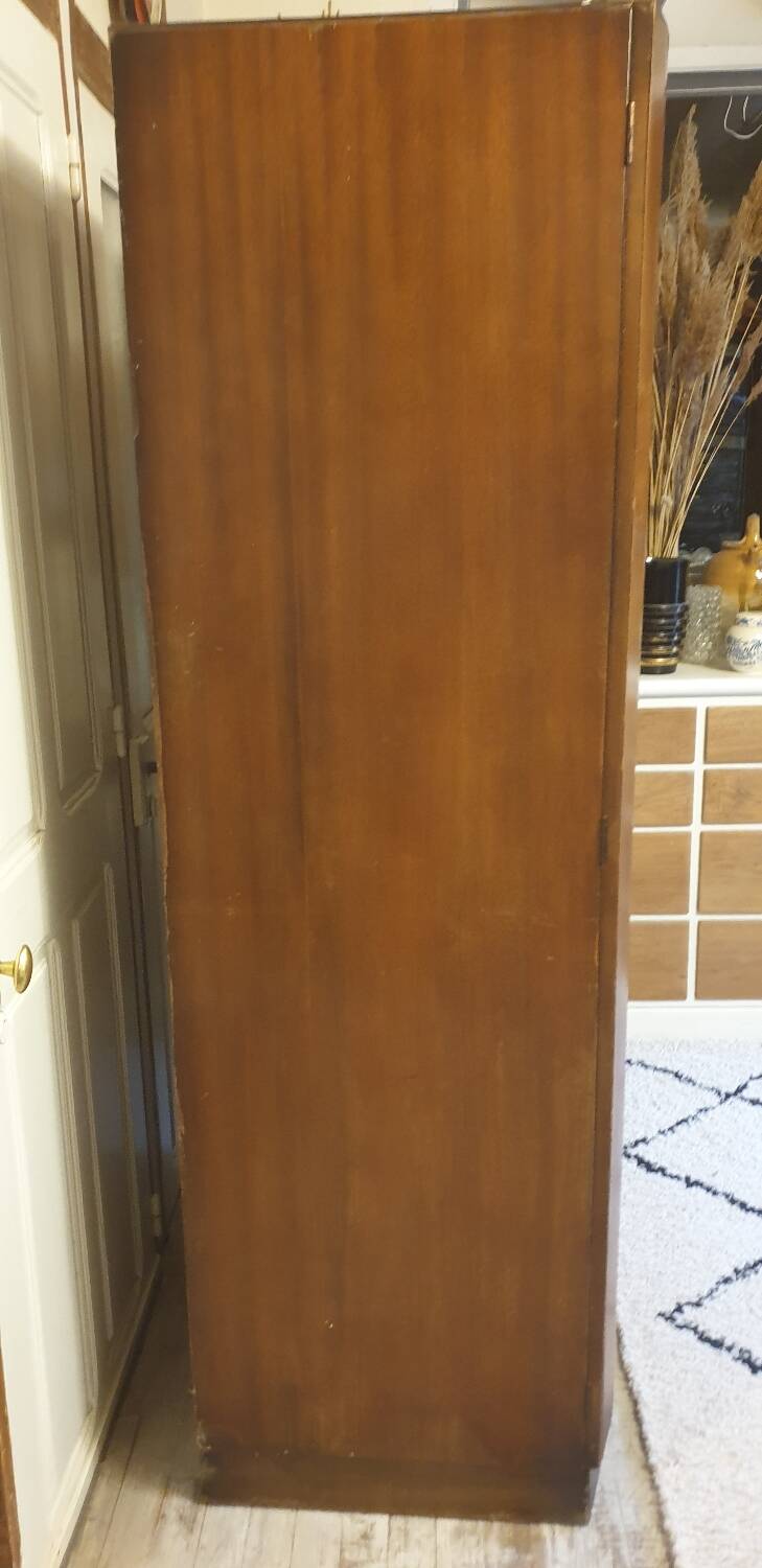 Shrager English Wardrobe