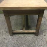 Oak draper table with an aero-crossed cropped