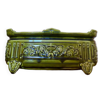 Early XX planter in Sarreguemines majolica