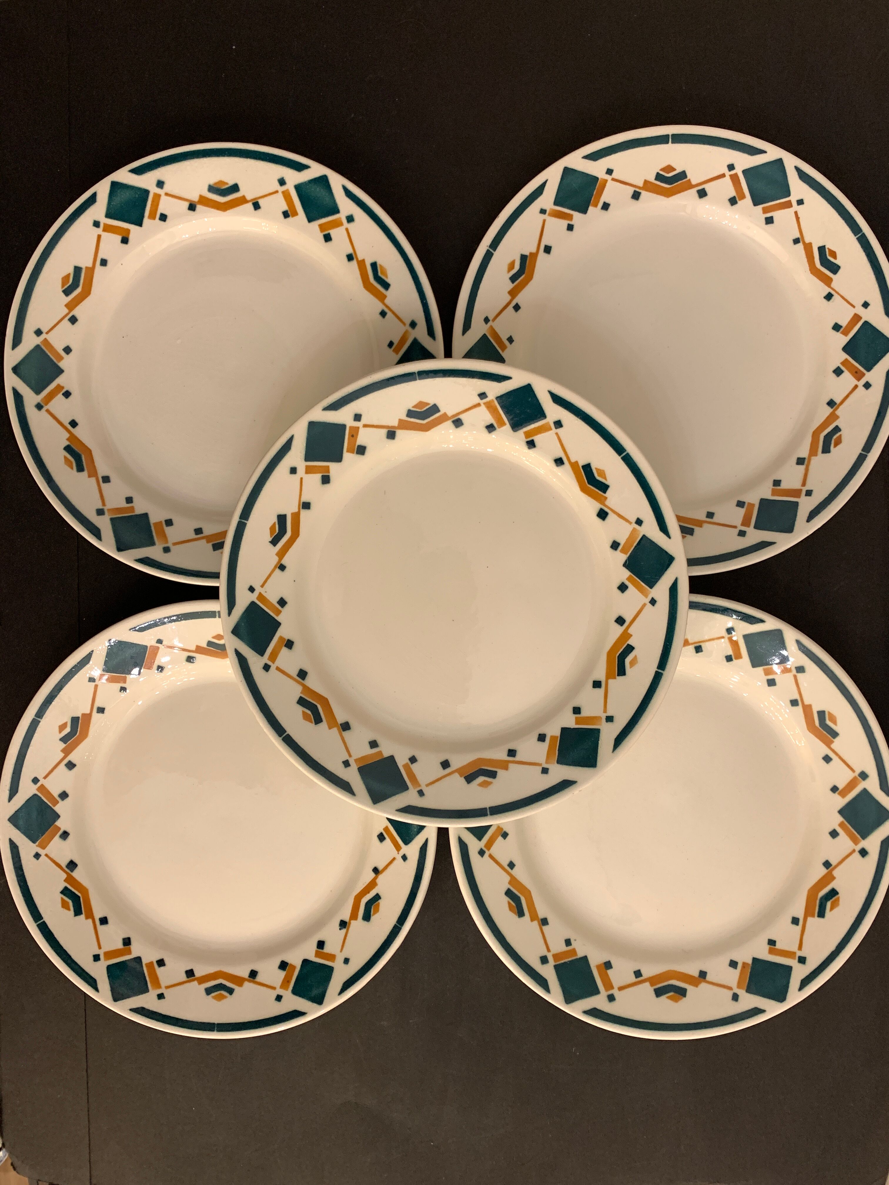 5 flat art deco plates signed Badonviller, Sans Souci model