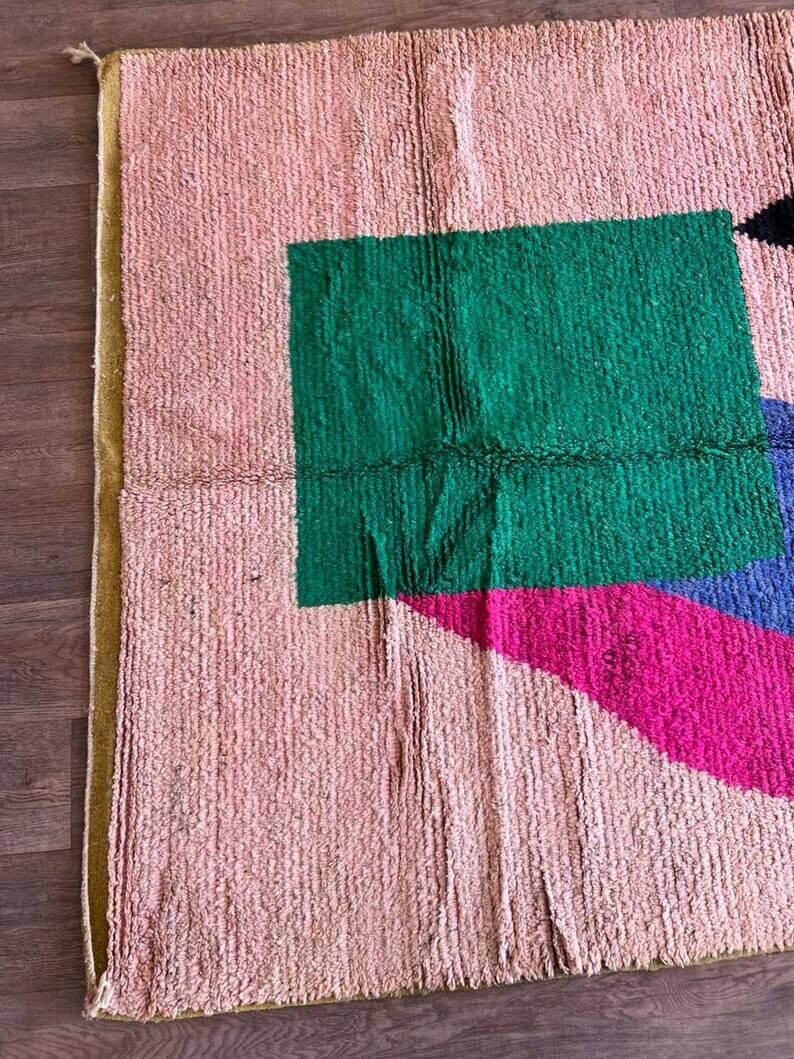 Off-white Moroccan rug with colorful patterns, 250cm x 150cm