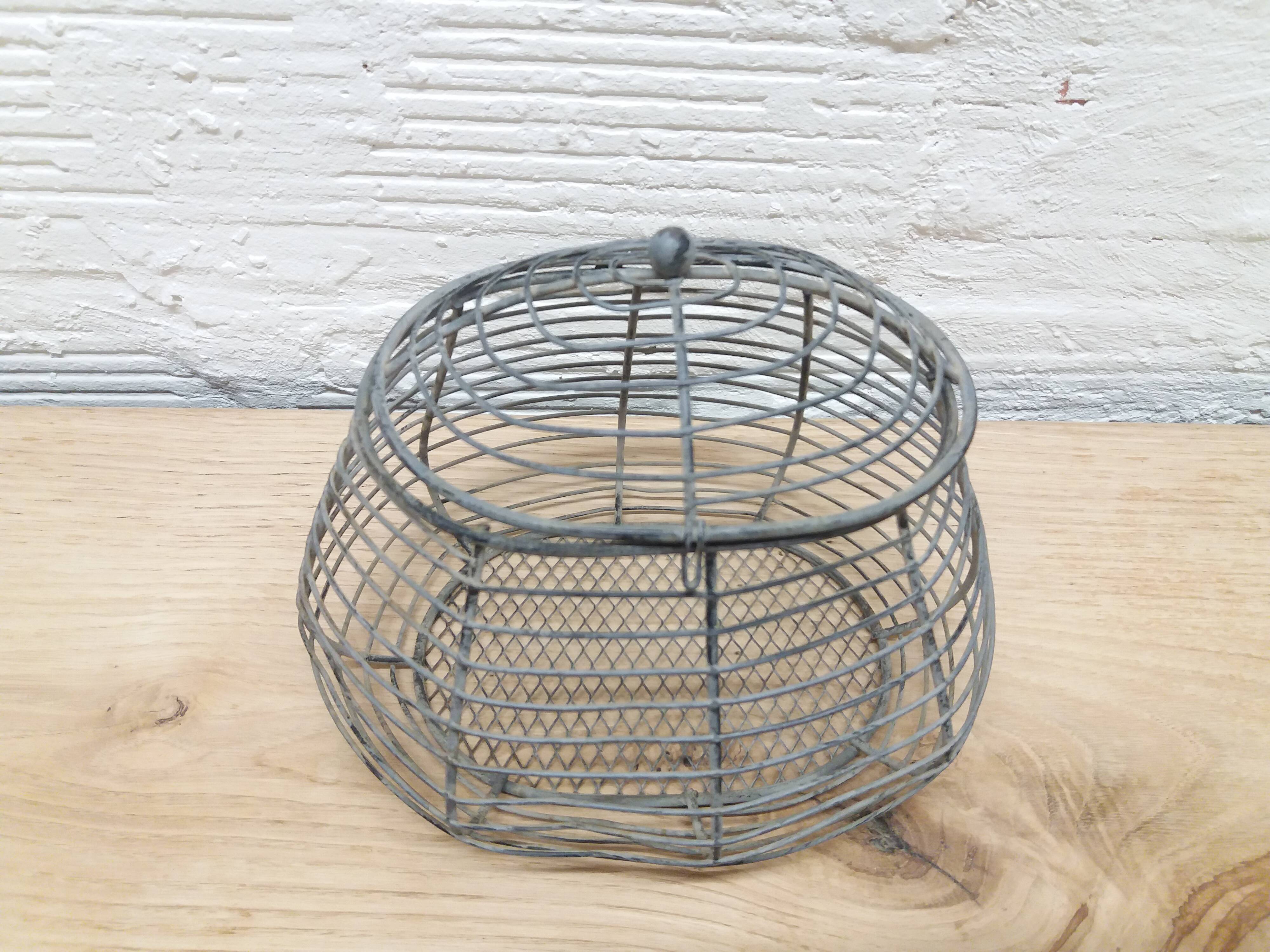 Egg basket