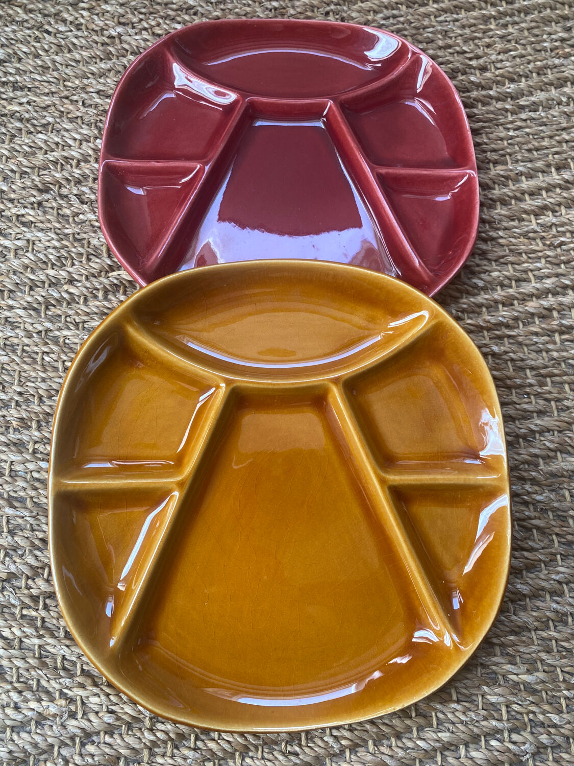 Longchamp fondue plates