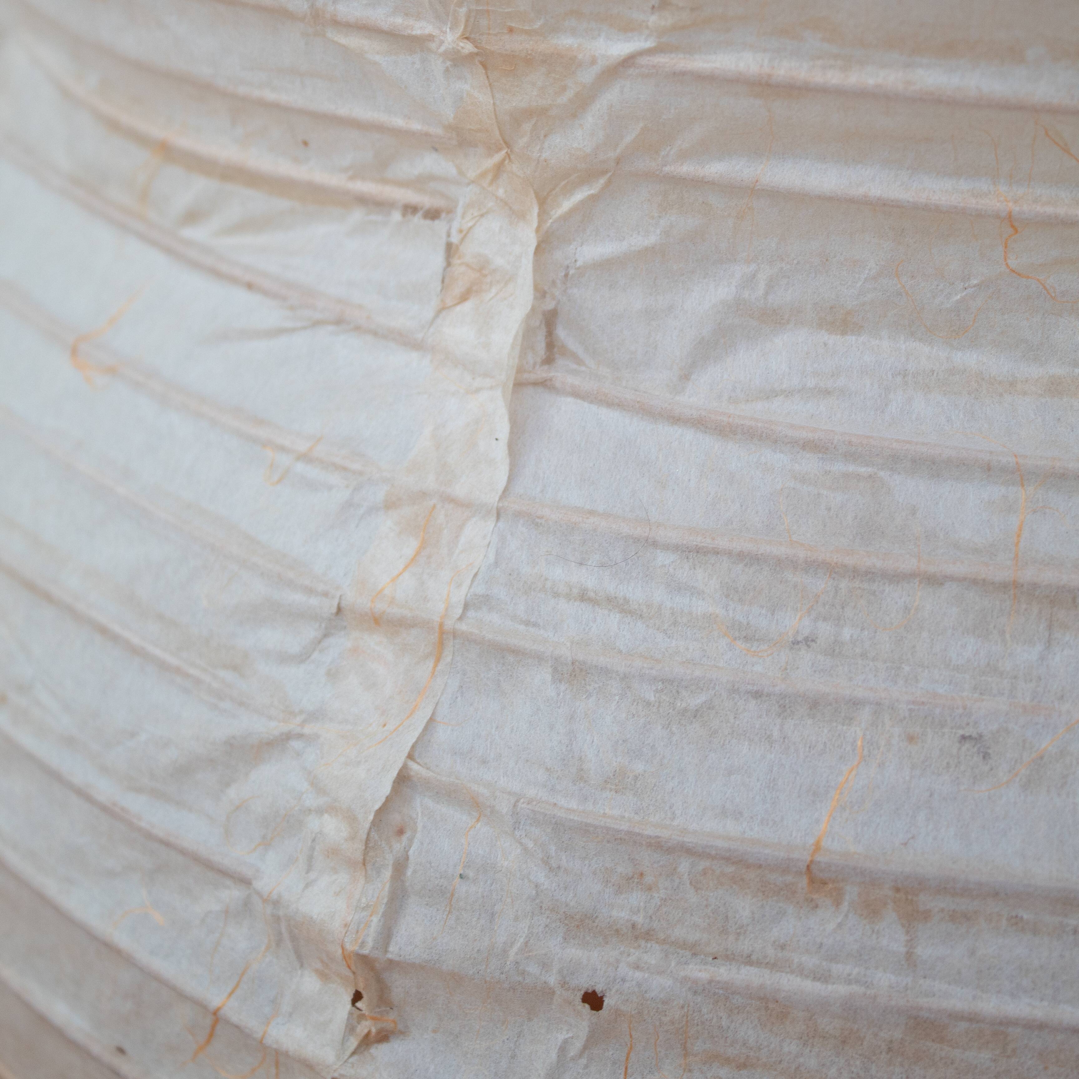 Vintage paper suspension