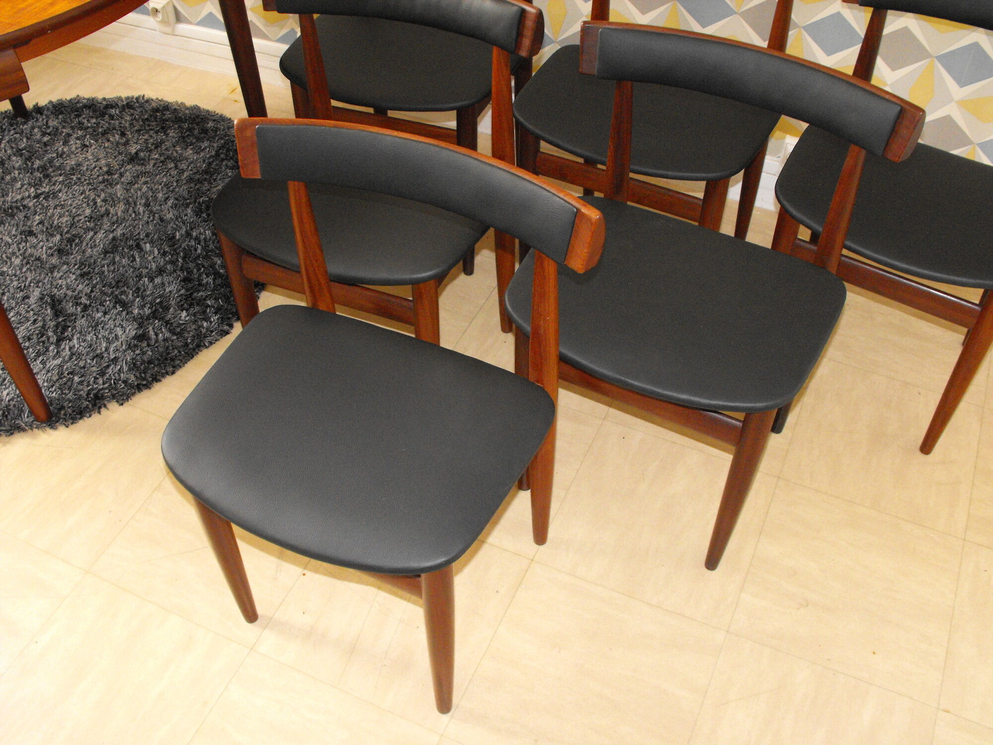 Hans Olsen table and 6 chairs teak, Publisher frem Rojle Denmark 60 years