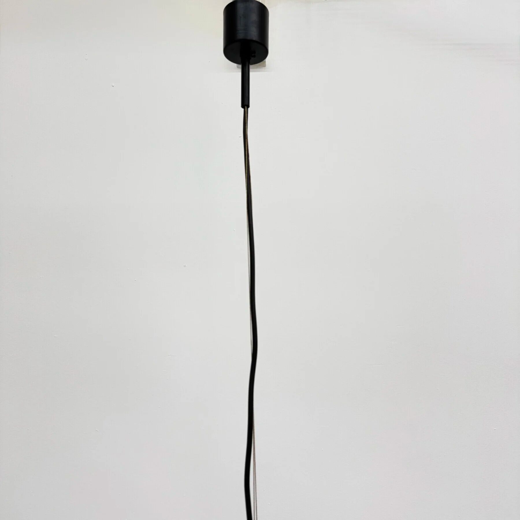 Suspension en verre de Murano bleu Neverrino par Gae Aulenti pour Vistosi Italie, années 1970.