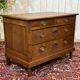 Commode en chêne début XXème
