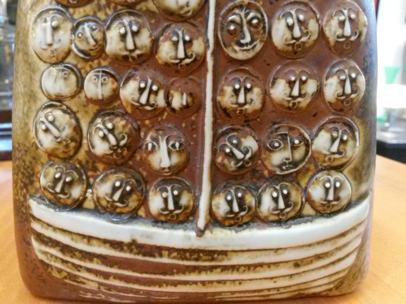 Unique model vase 1969 décor of multiple heads Stig Lindberg