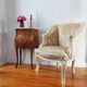 Fauteuil ancien bergère style Louis XV patiné