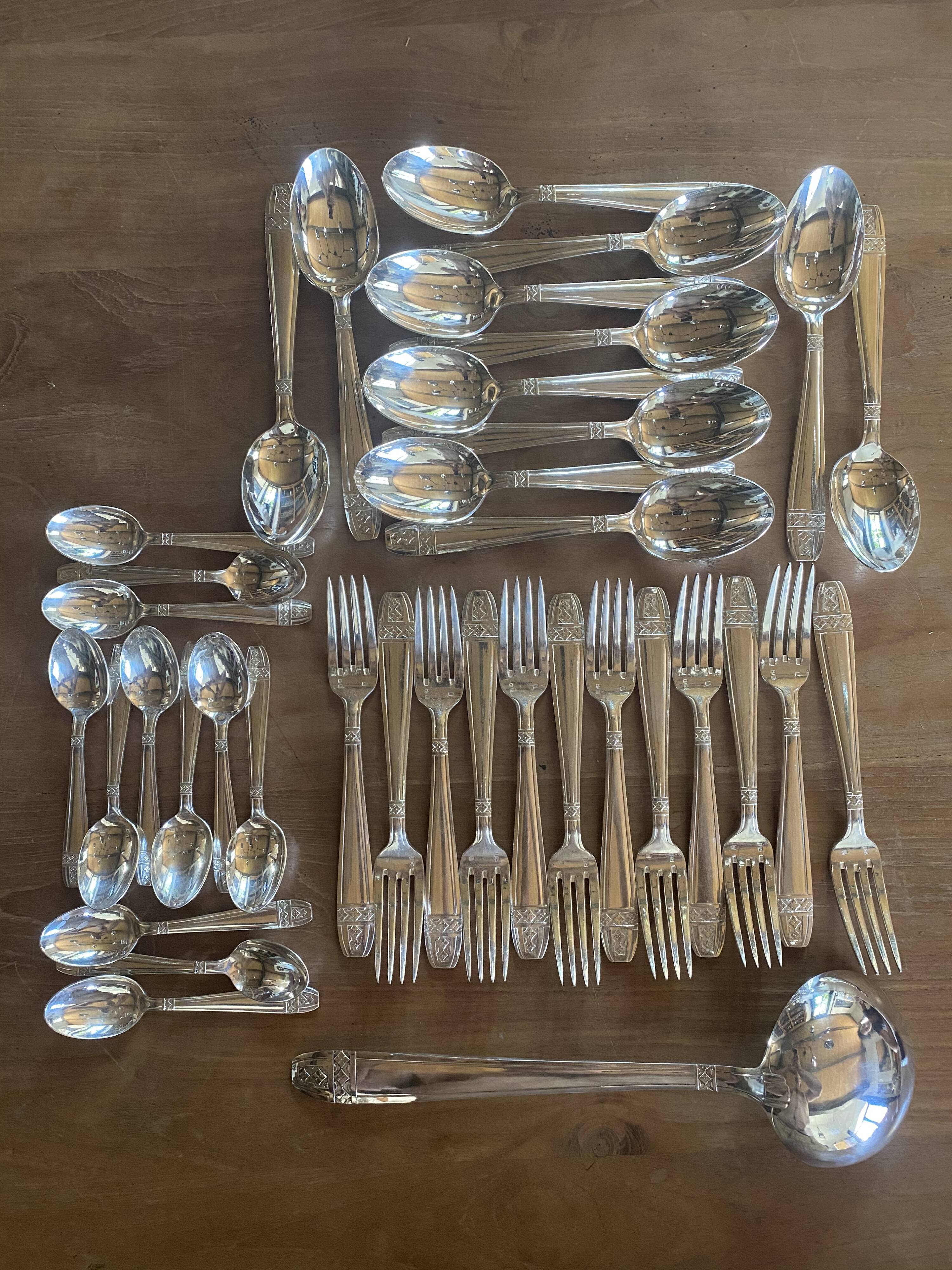 Art Deco cutlery housewife 12 people