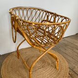 Vintage rattan couffin & its foot