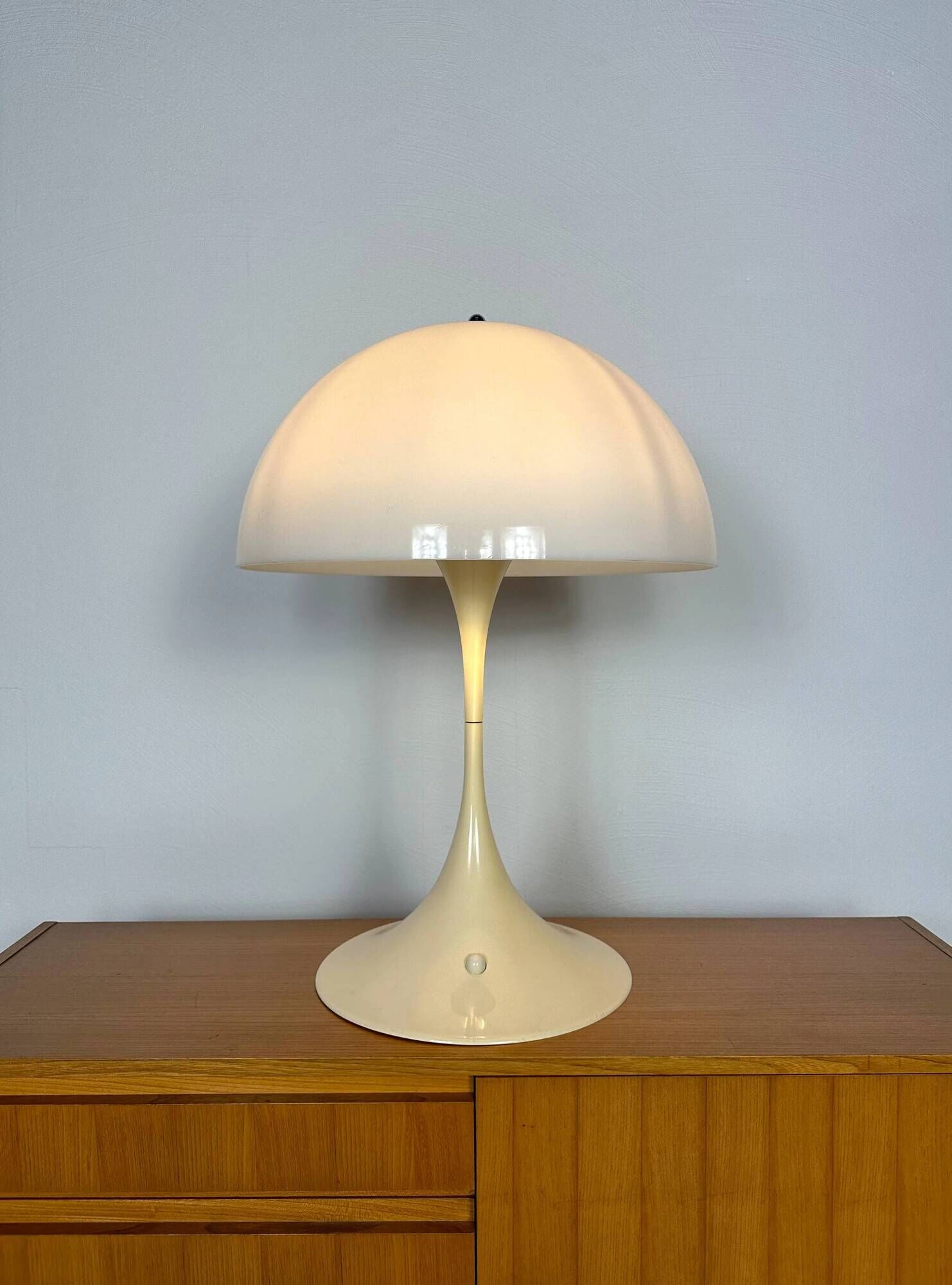 ‘70s vintage Panthella table lamp by Verner Panton for Louis Poulsen