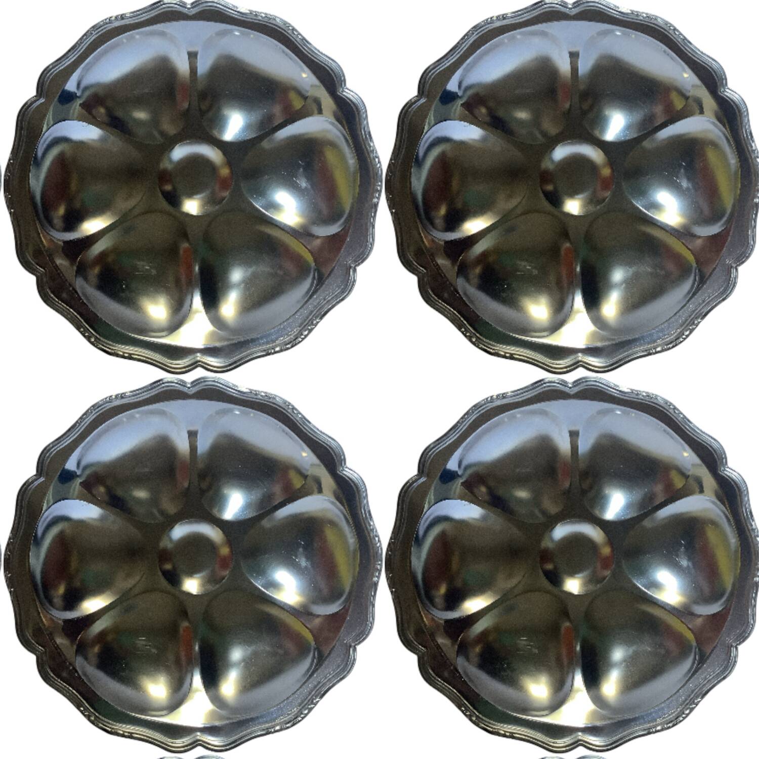 Set of 4 Guy Degrenne stainless steel oyster plates