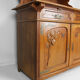 Buffet Art Nouveau en acajou sculpté et vitraux, vers 1900