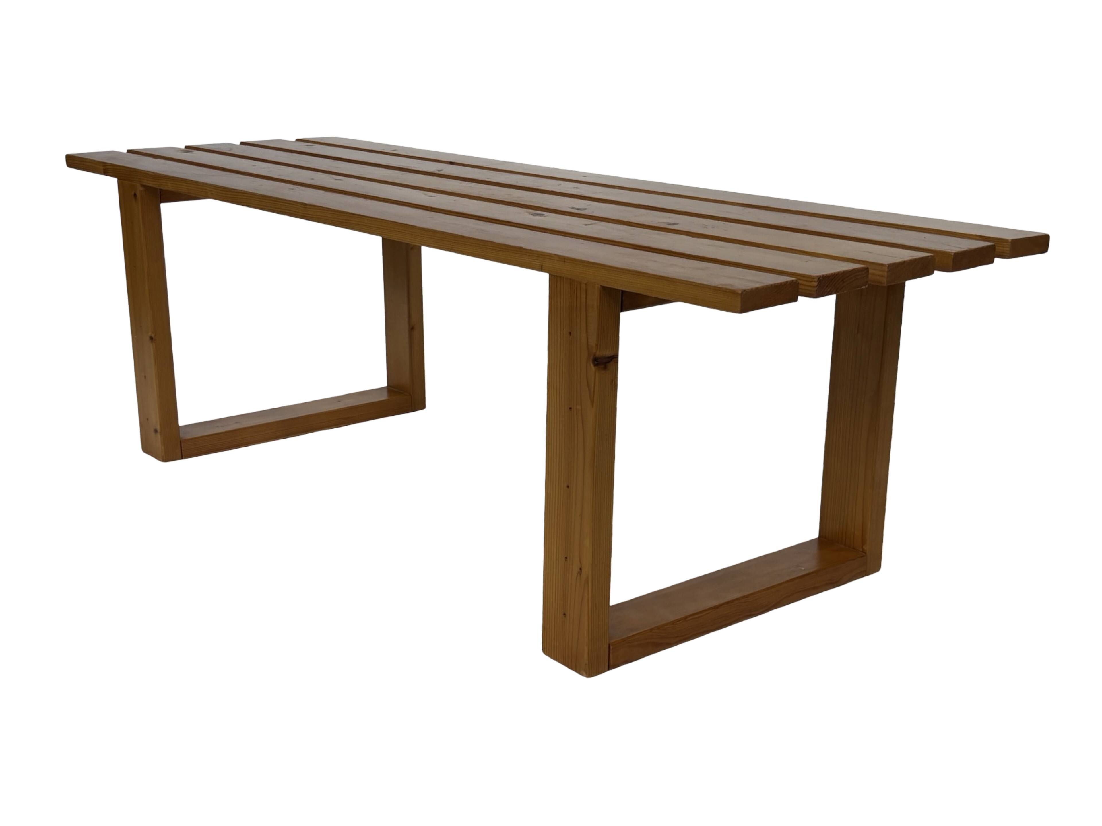 Vintage Scandinavian modern pinewood slatted bench from the 1960's