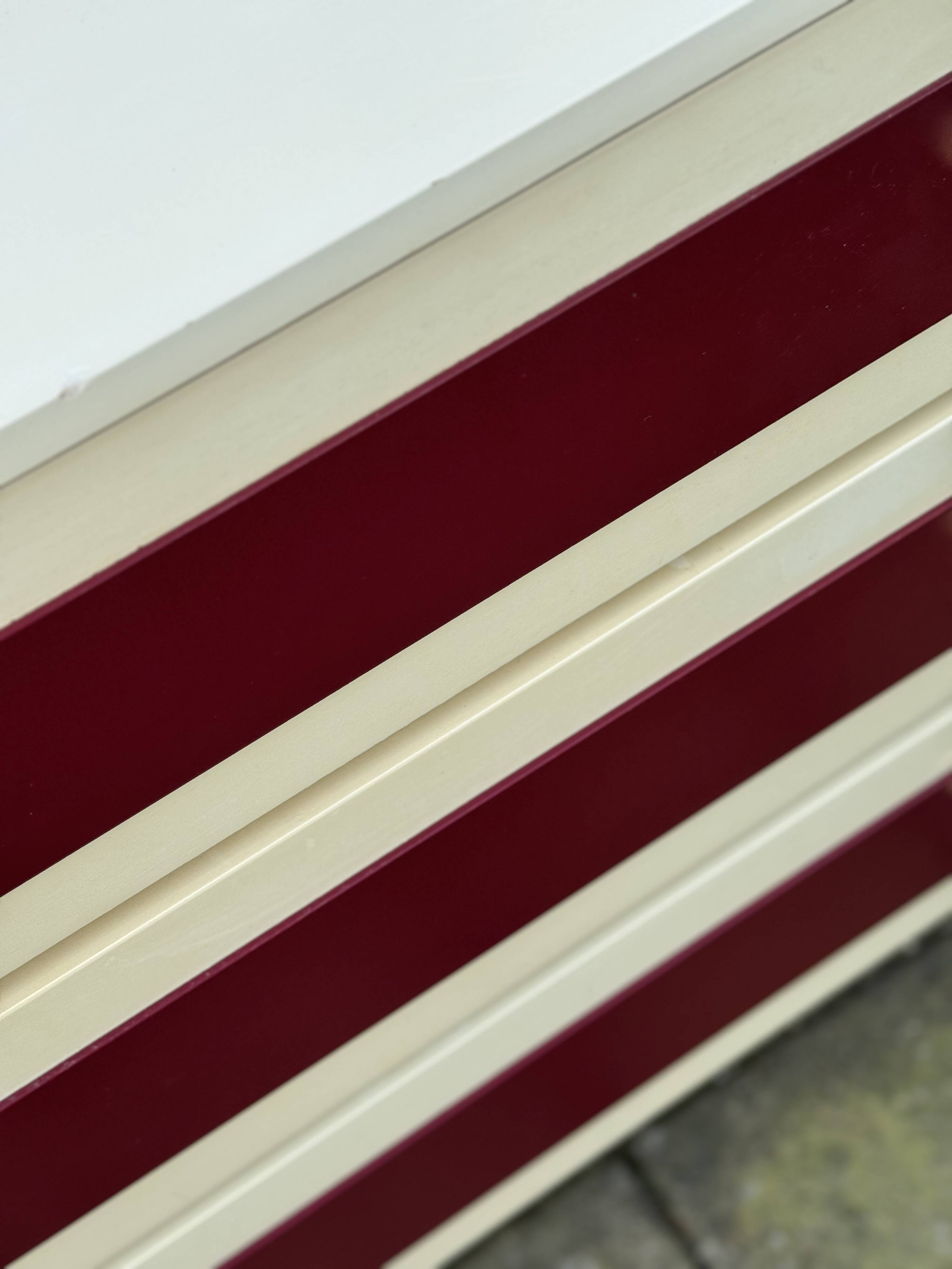 Vintage chest of drawers