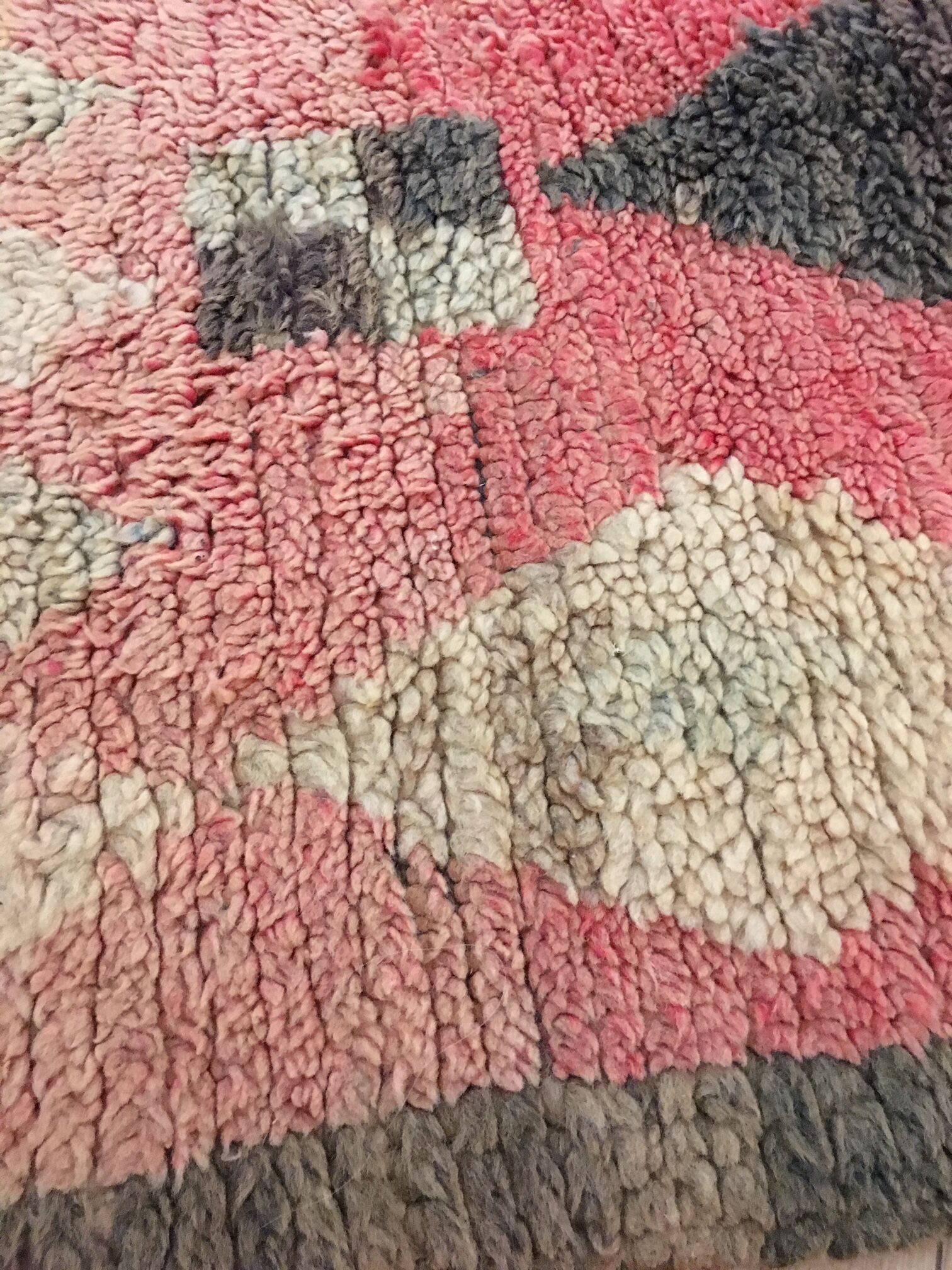 Boujaad vintage carpet 167 x 68 cm