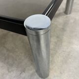 Table basse chrome et verre fumé années 70
