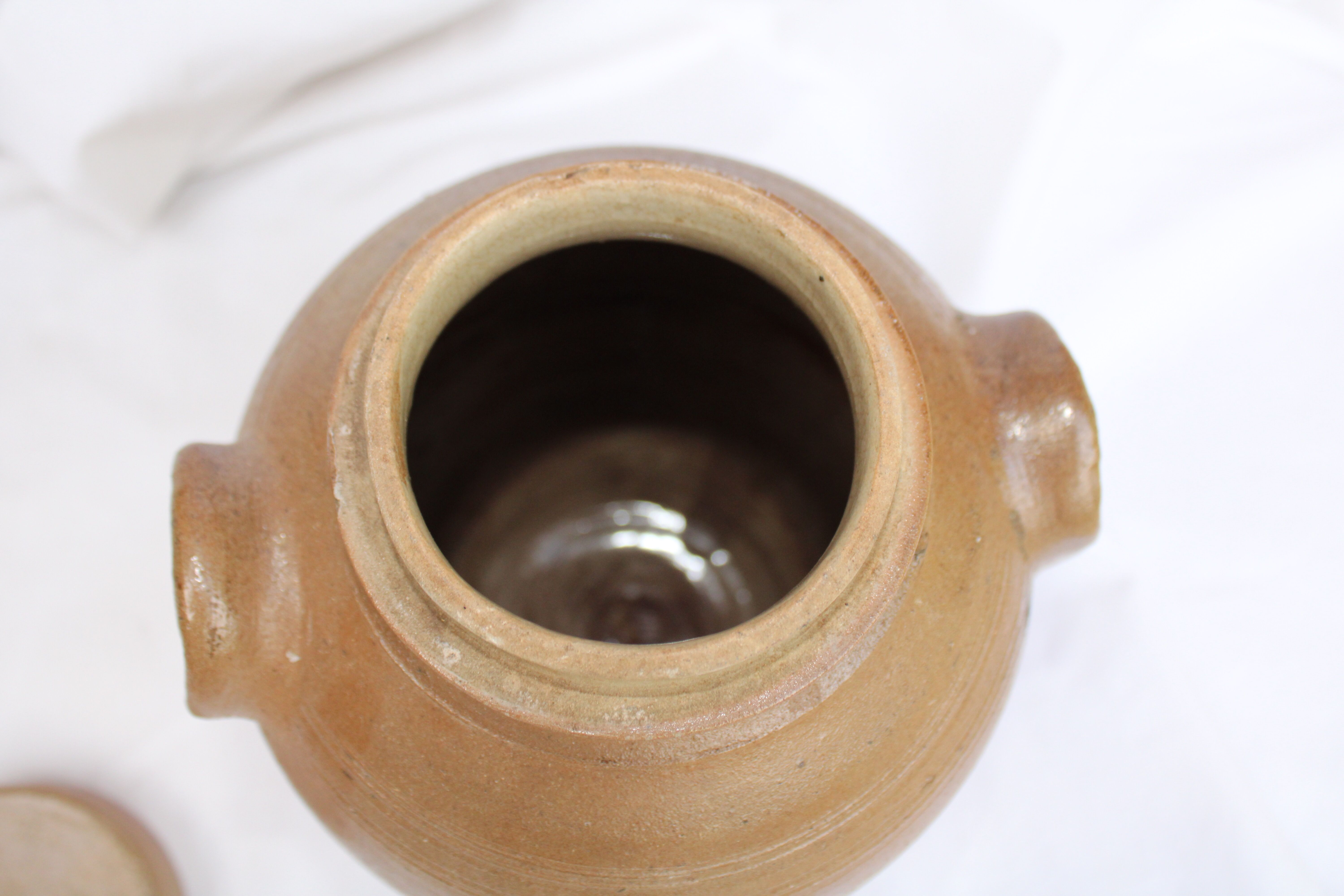 Old vinegar sandstone pot