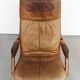 Fauteuil pivotant à dossier haut en teck et cuir Berg Furniture