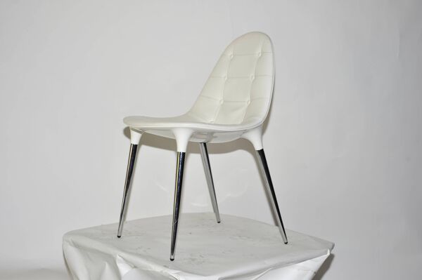 Chaise Caprice en cuir blanc Philippe Starck pour Cassina