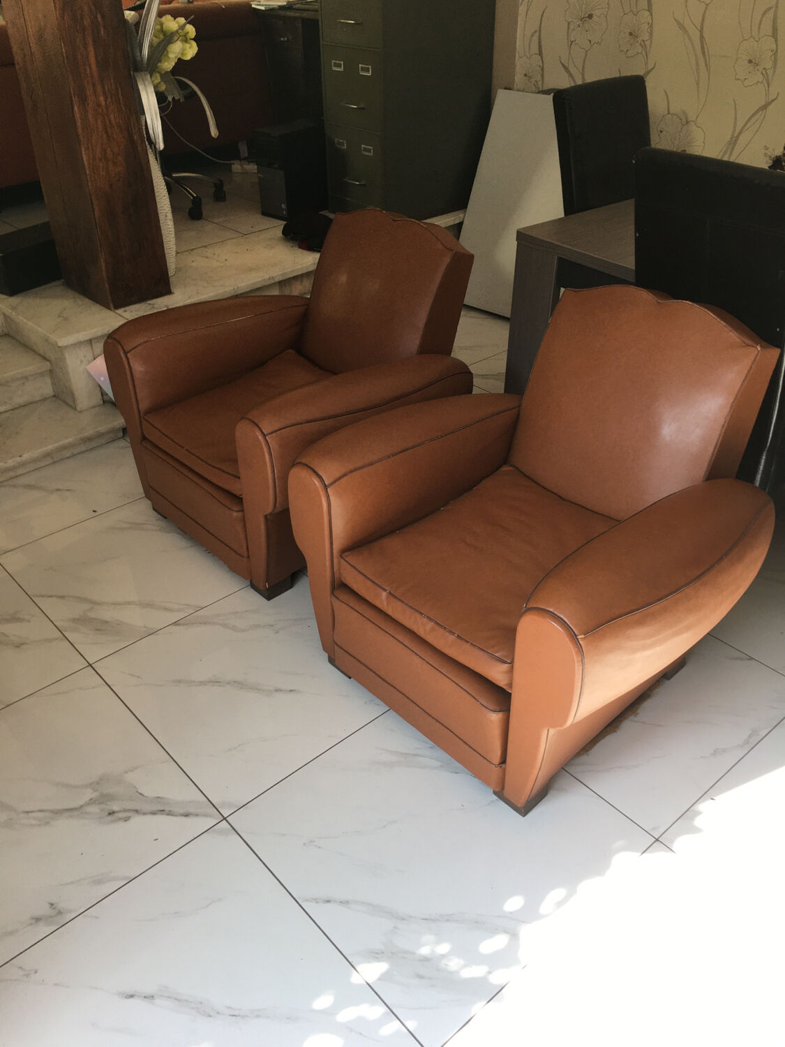 2 Moustache club chairs