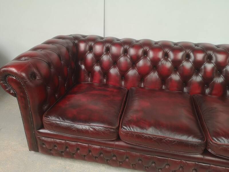 Chesterfield leather sofa burgundy English style