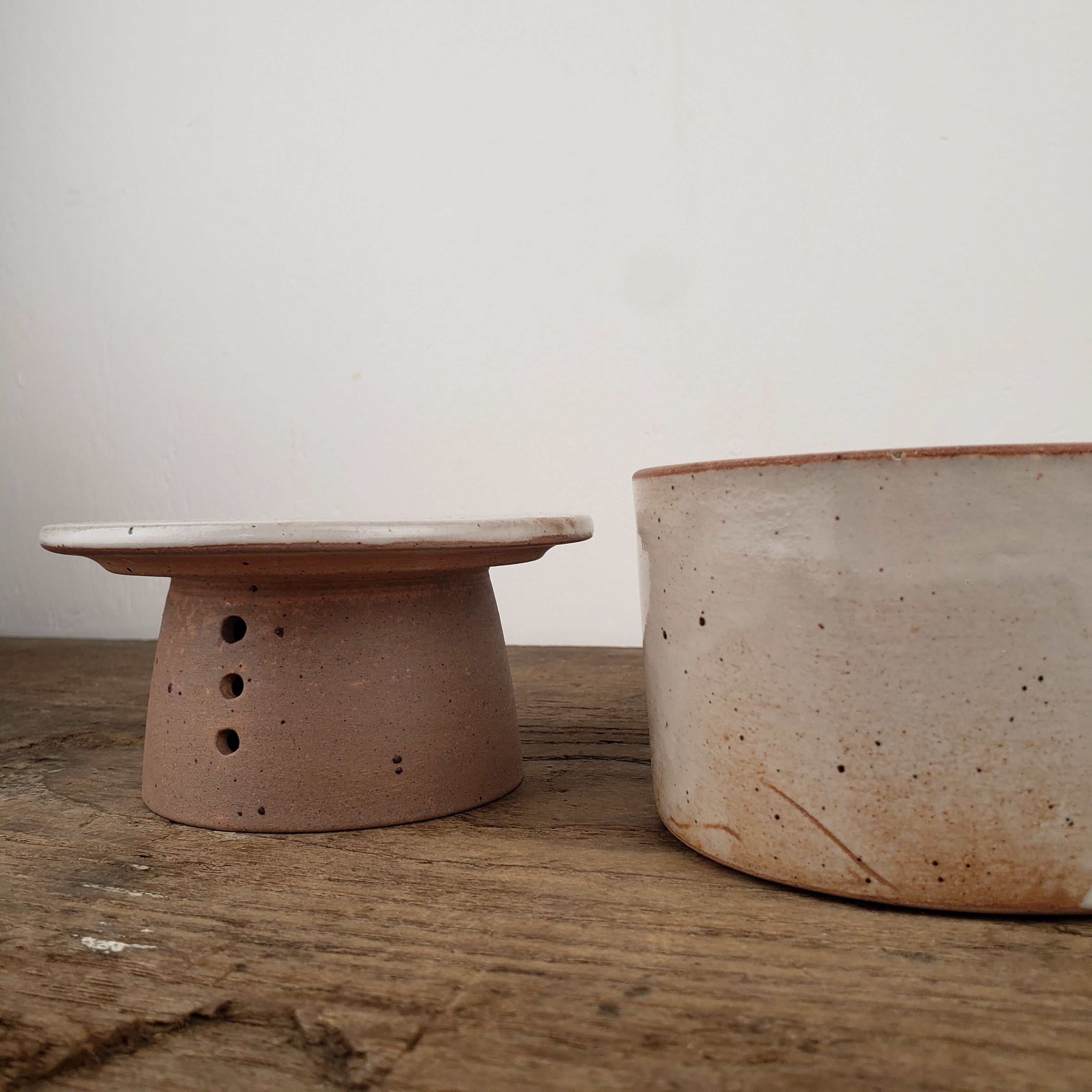 Stoneware waterdish