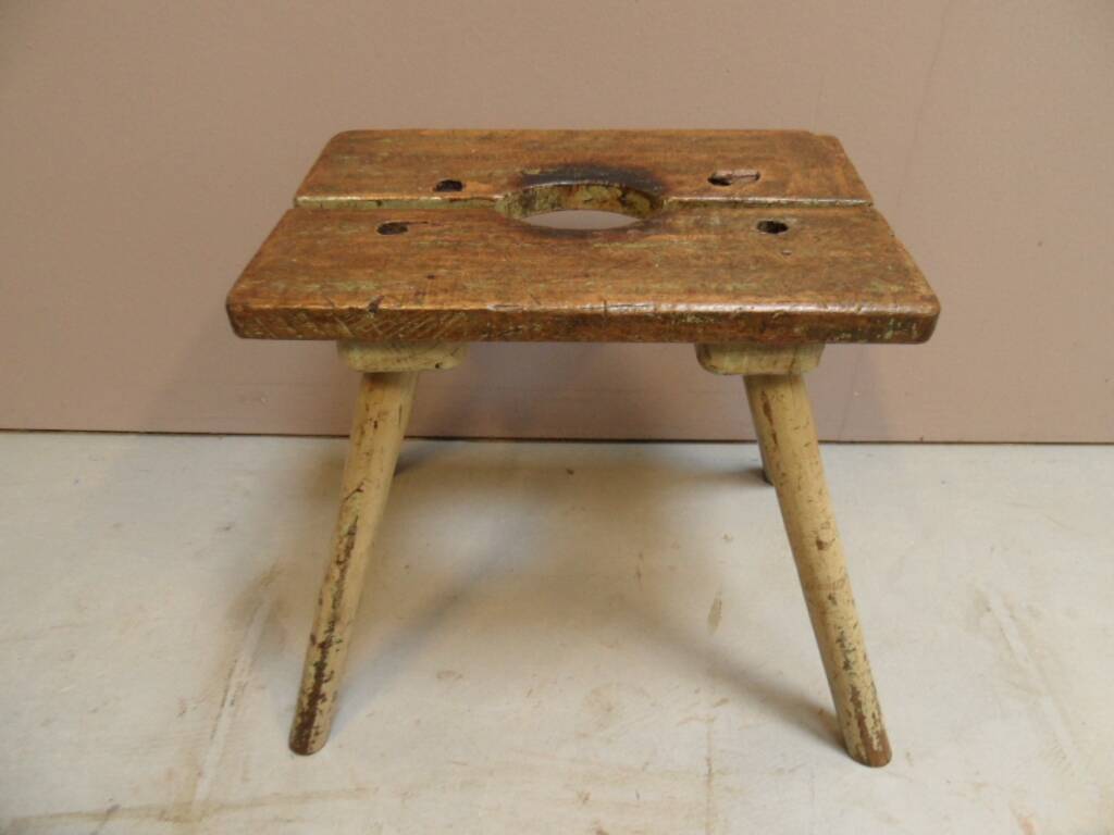 Tabouret de lait vintage