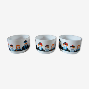 Vintage coffee cup Arcopal patterns family characters