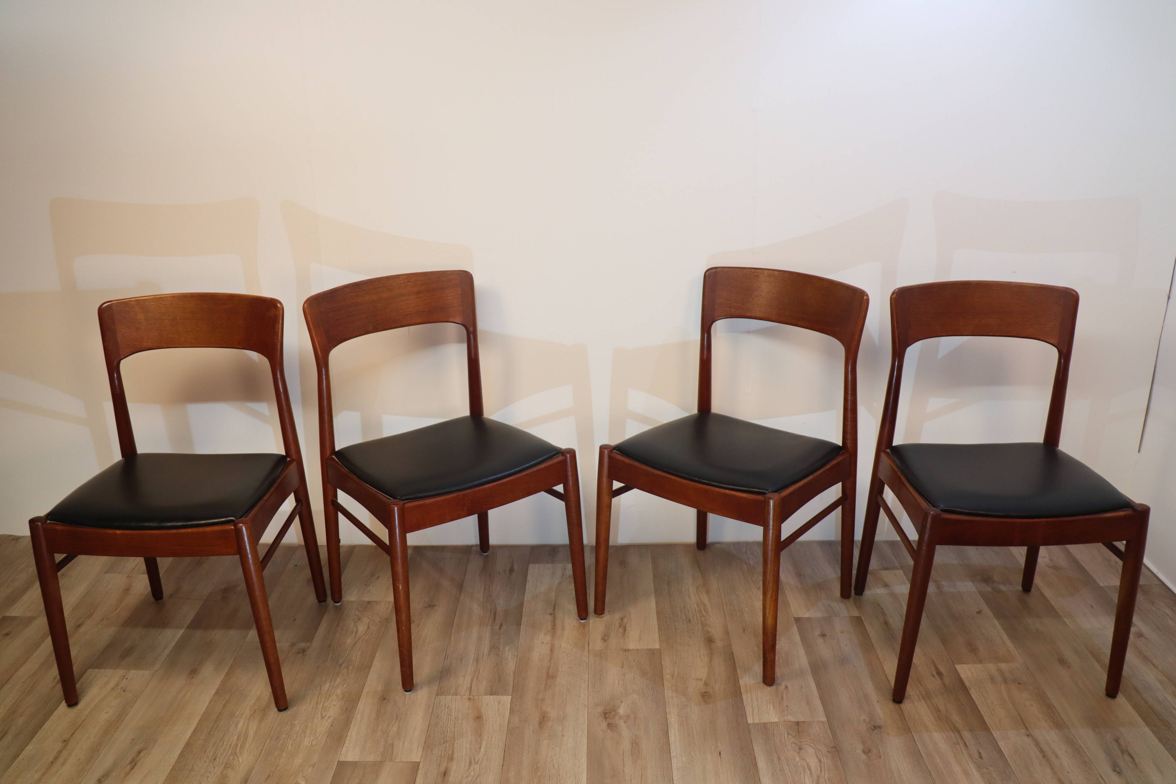 Series of 4 Scandinavian teak chairs 1960