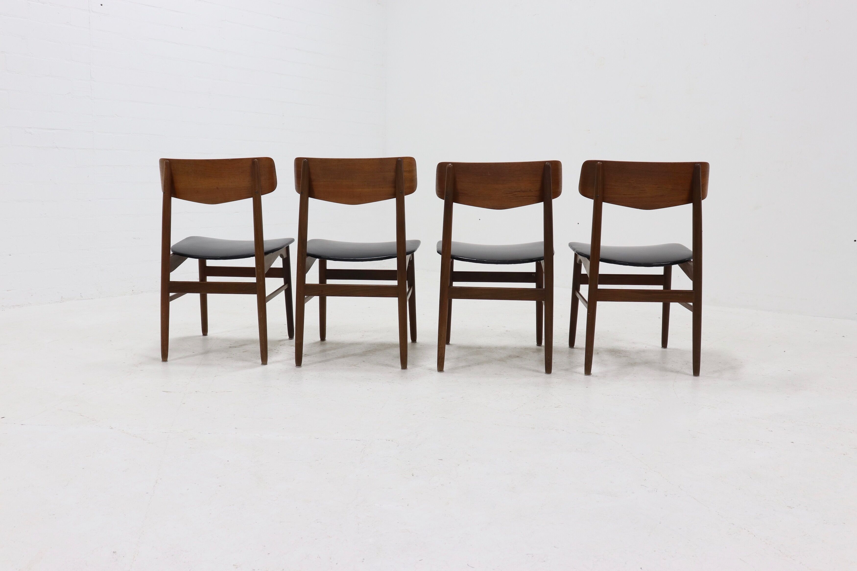 Set of 4 danish design teak and plywood dining chairs 1960s