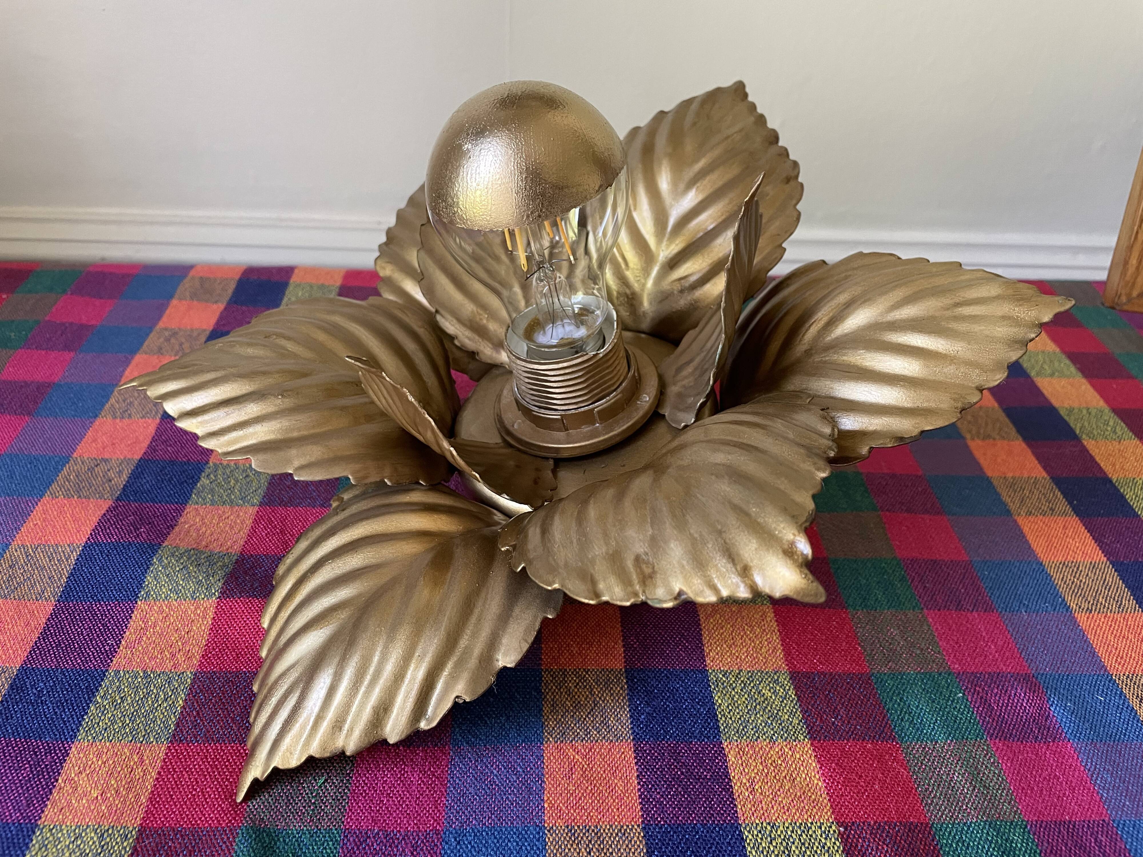 Masca golden flower wall light