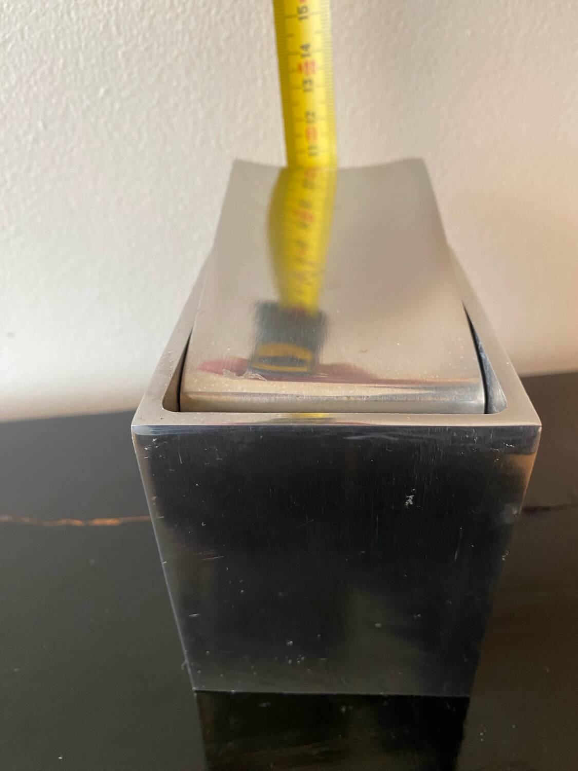 XO ashtray by Starck Model Ray Hollis