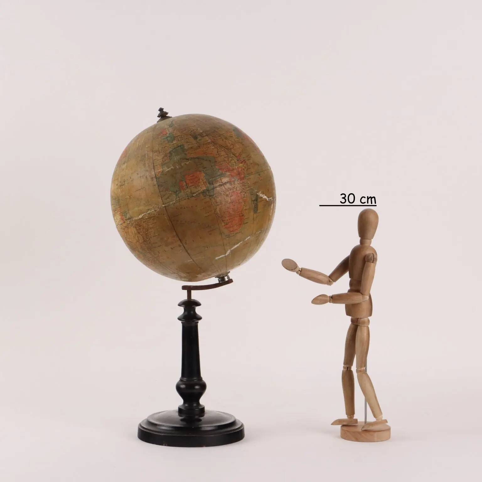 Globe terrestre G. Gussoni, E. Pini, Milan, Italie, XXe siècle