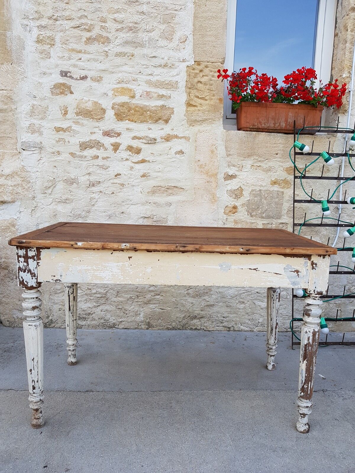 Former office Napoleon turned wood patina white