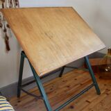 Adjustable drawing table