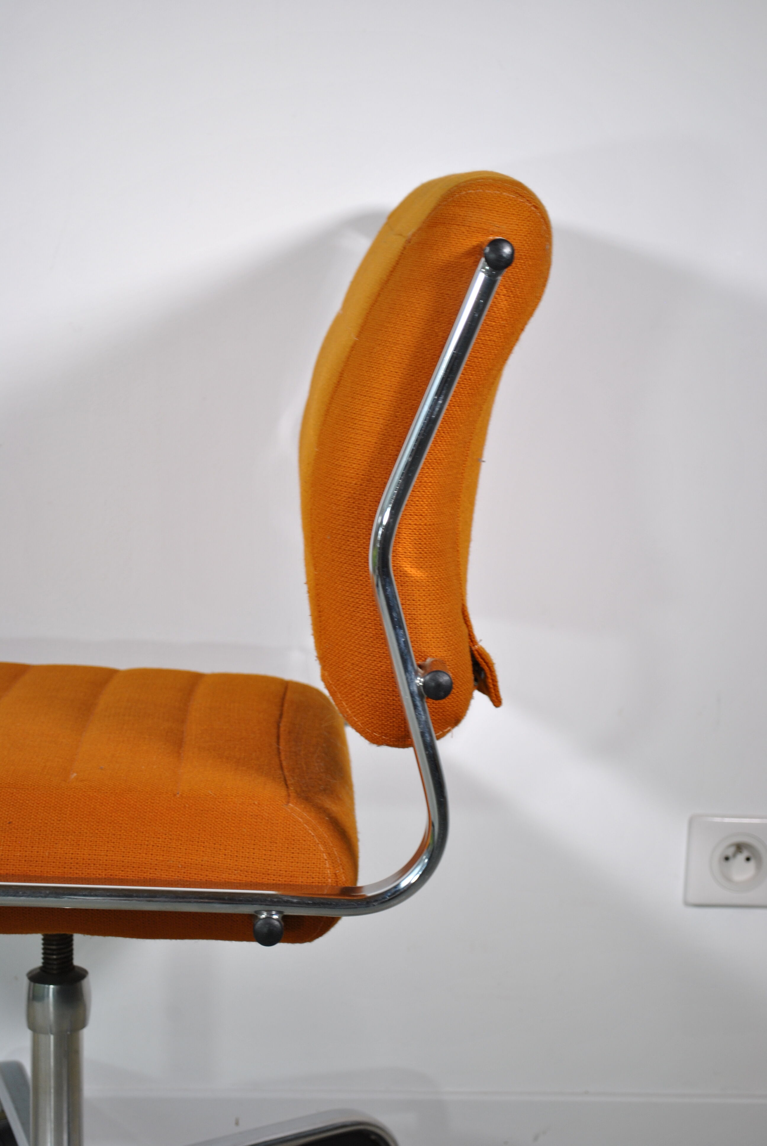 Office chair 1970