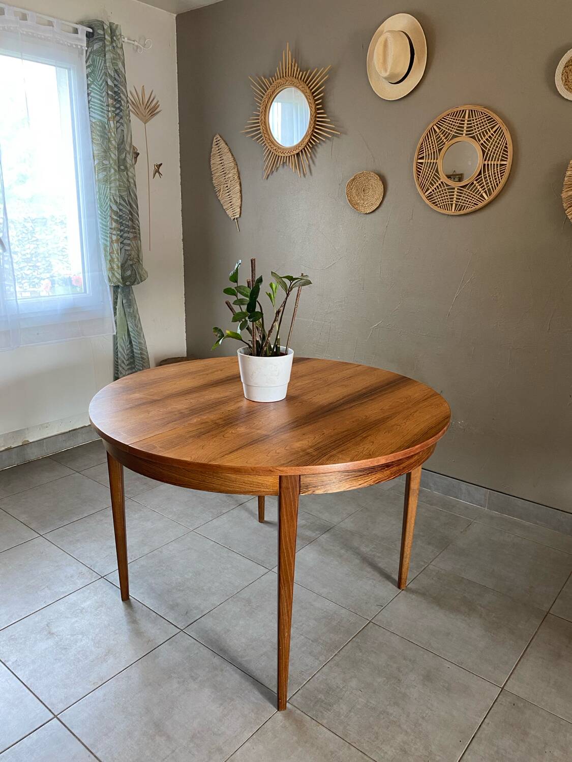 Vintage rosewood round table