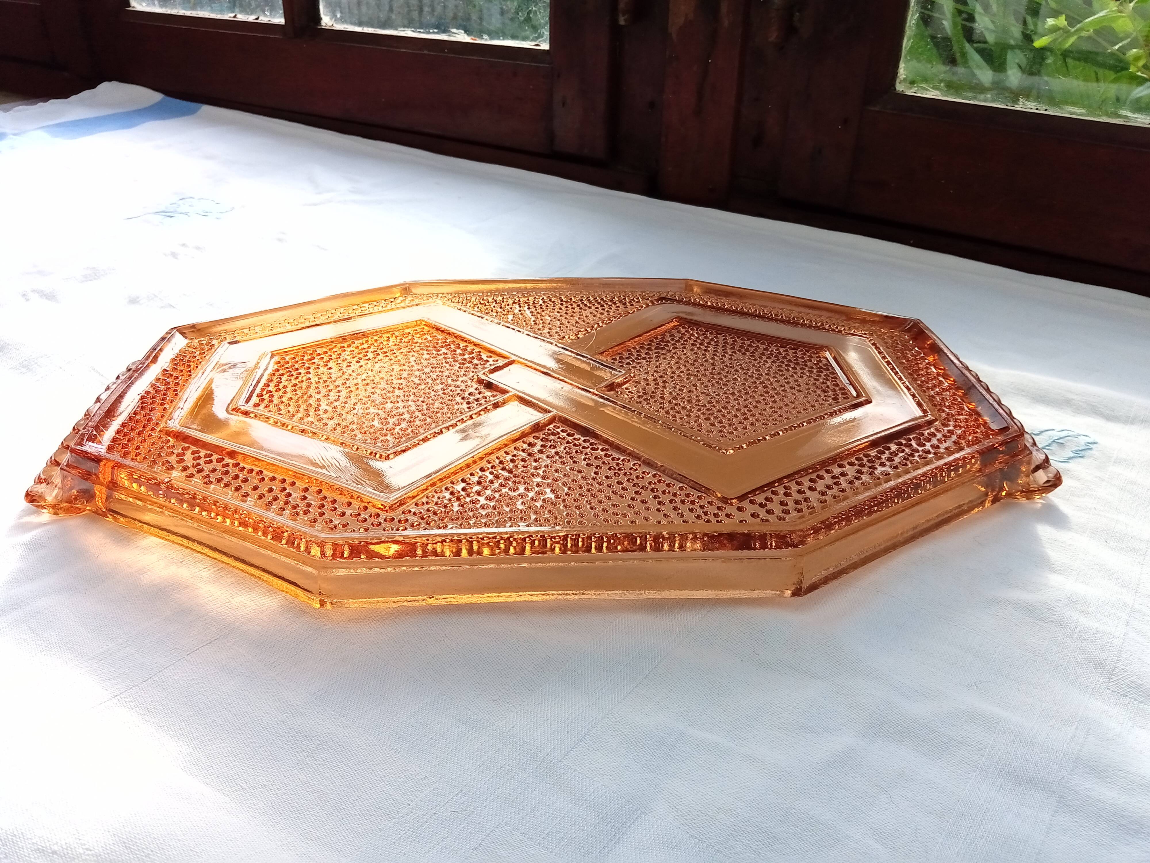 Plateau en verre rose