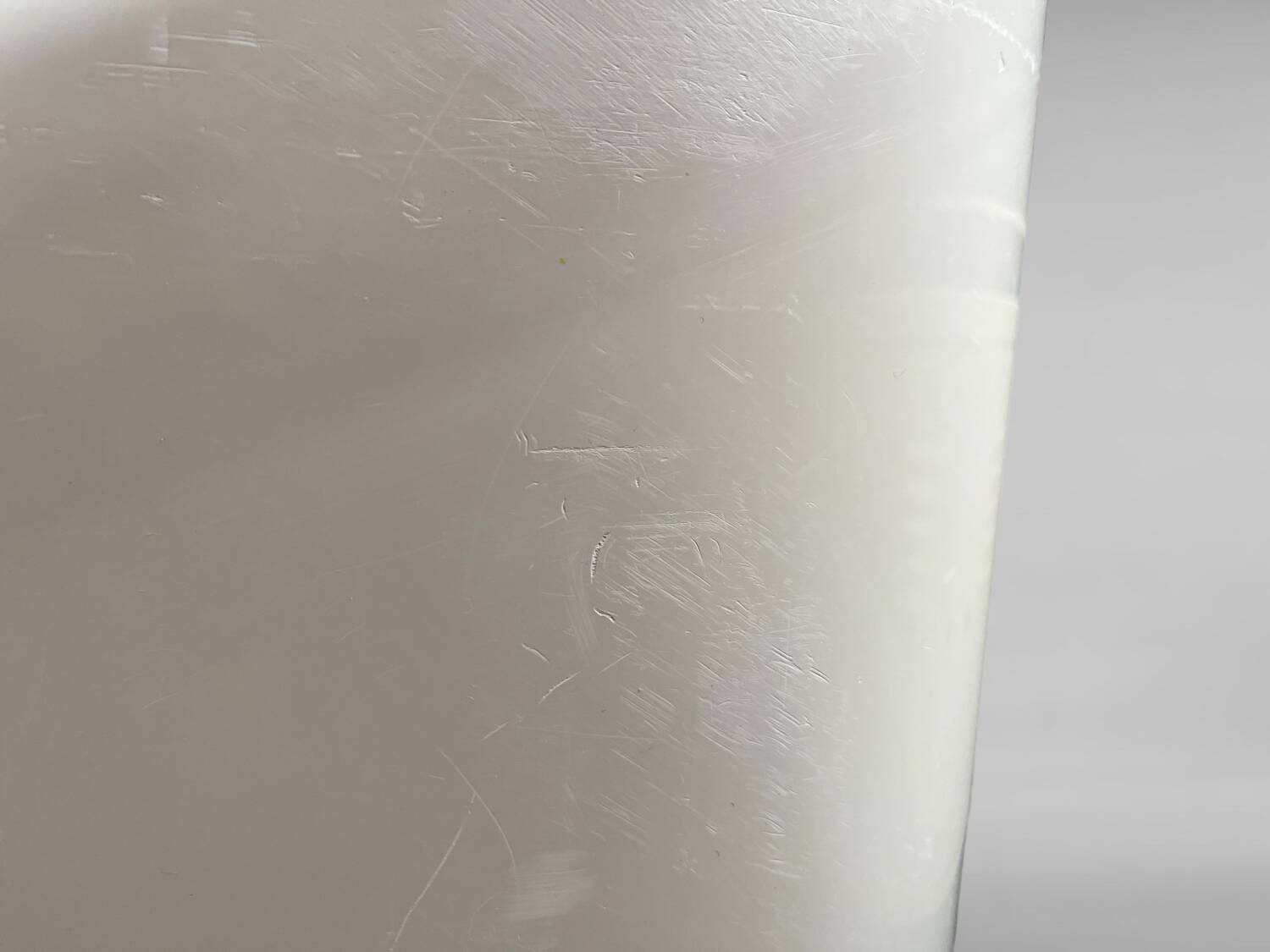 Chaises en fibre de verre du milieu du siècle par Douglas Deeds