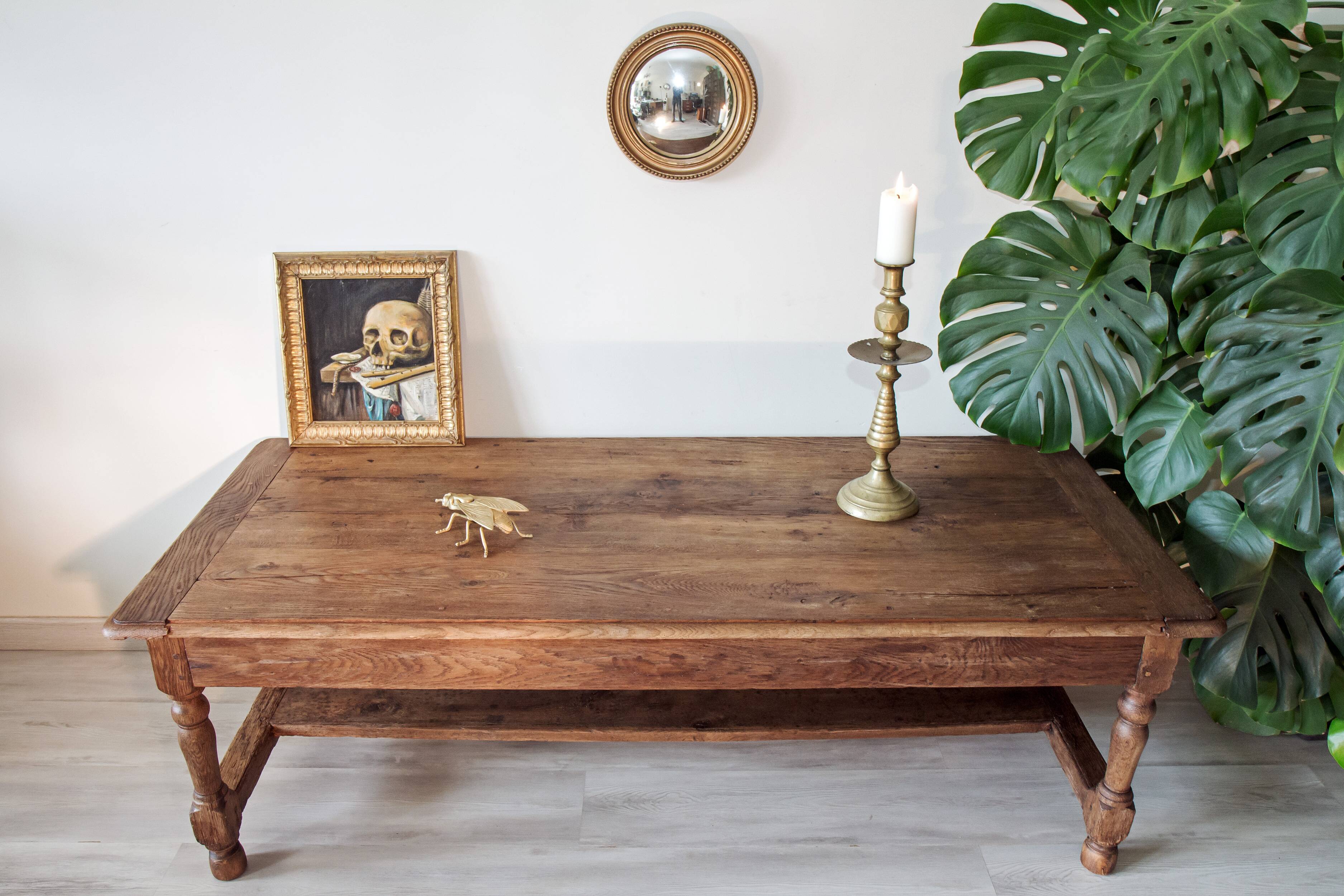 Large oak coffee table from the early 20th century