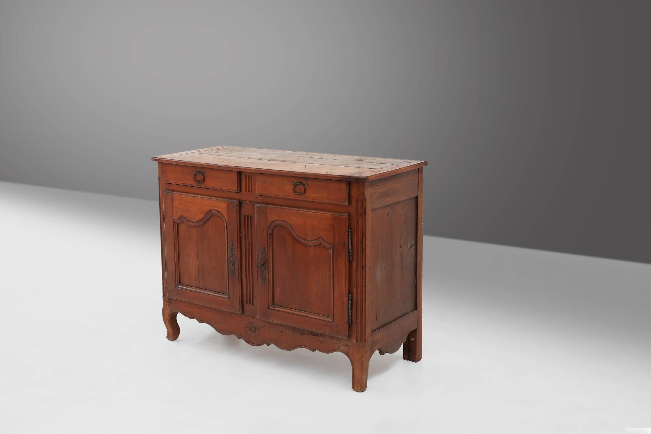 Buffet provençal français du 19ème siècle