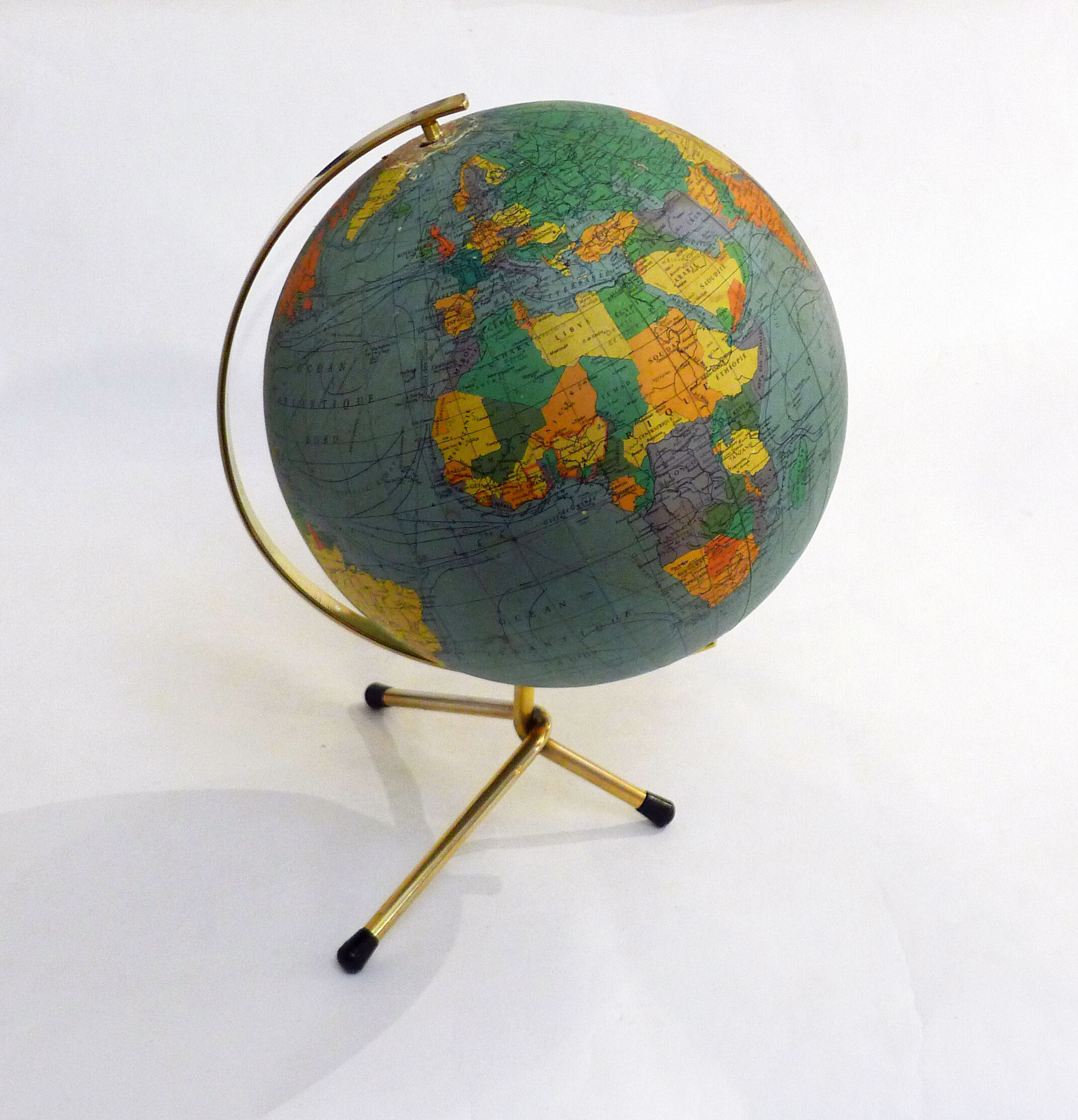 Tripod terrestrial globe 1960'