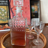 Glass carafe