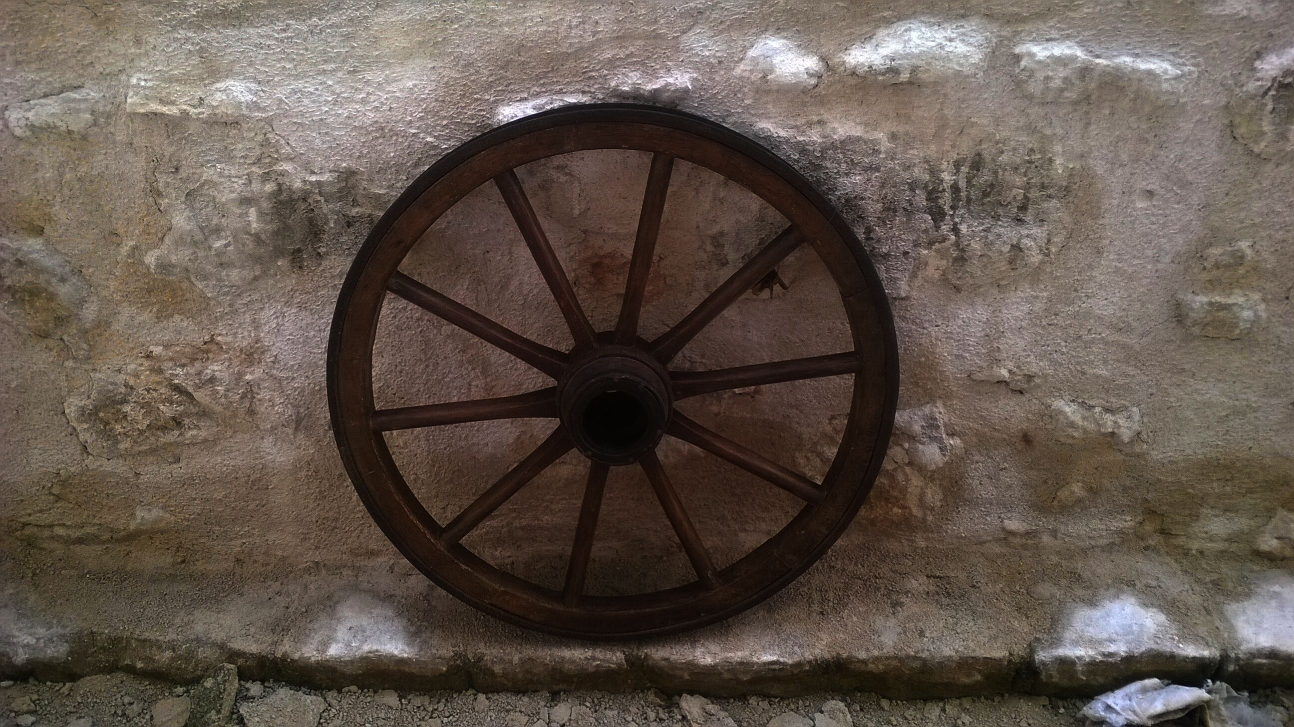 Old cart wheel