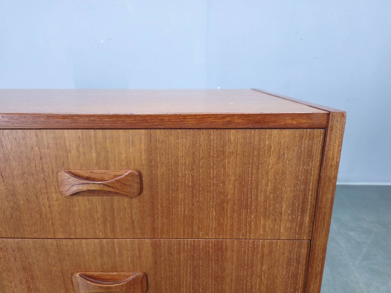 Mid-Century Danish Sideboard with Teak Veneer and Hairpin Legs, 1960